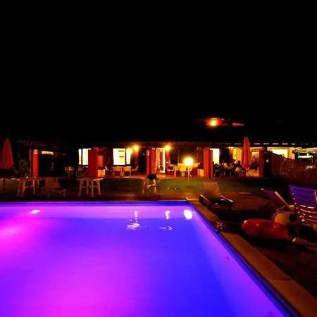 Lejlighed — Pool — Idro Vesta