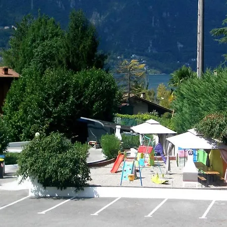 — Pool — Idro * Vesta