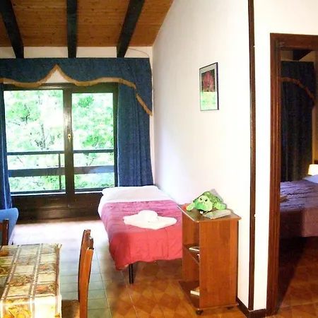 Apartment — Pool — Idro *
