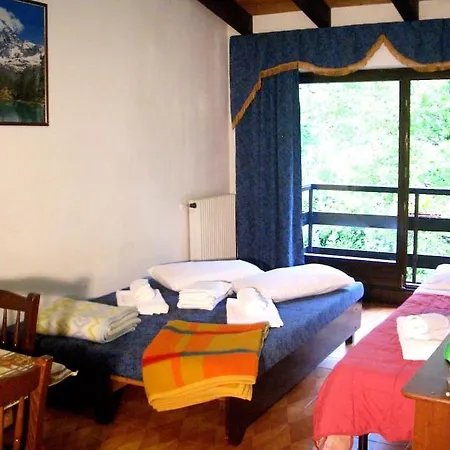 Apartment — Pool — Idro *
